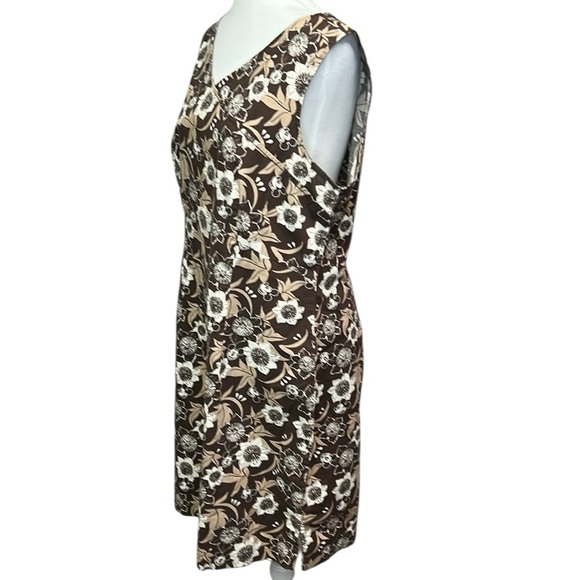 Disney Mickey Hawaiian Sunflower Dress - Picture 3 of 8